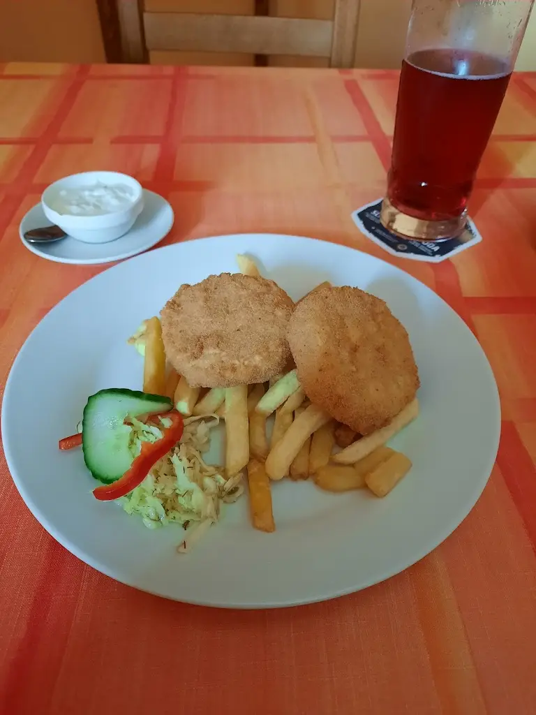 Milan Sebek_Restaurace U Chamráda_Fryčovice_review