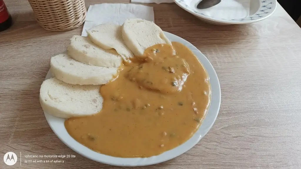 Luděk Petzuch_Zlatničanka_Dolní Životice_review