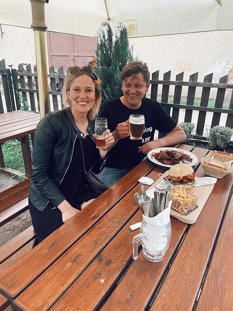 Ernesta Vala_Tankovna Vajgar_Jindřichův Hradec_review