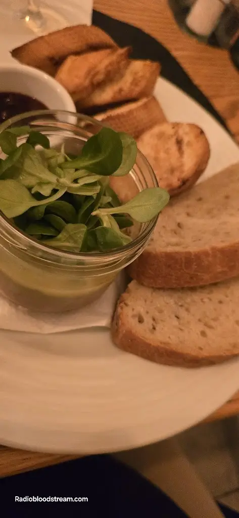 Bloodstream Radio LTD_Restaurace Medník_Frýdek-Místek_review