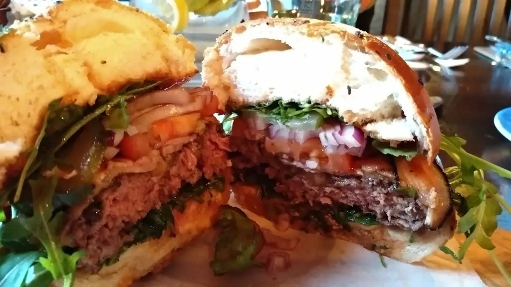 Josh Takahashi_Restaurace Grill Station - Střelnice_Frýdek-Místek_review