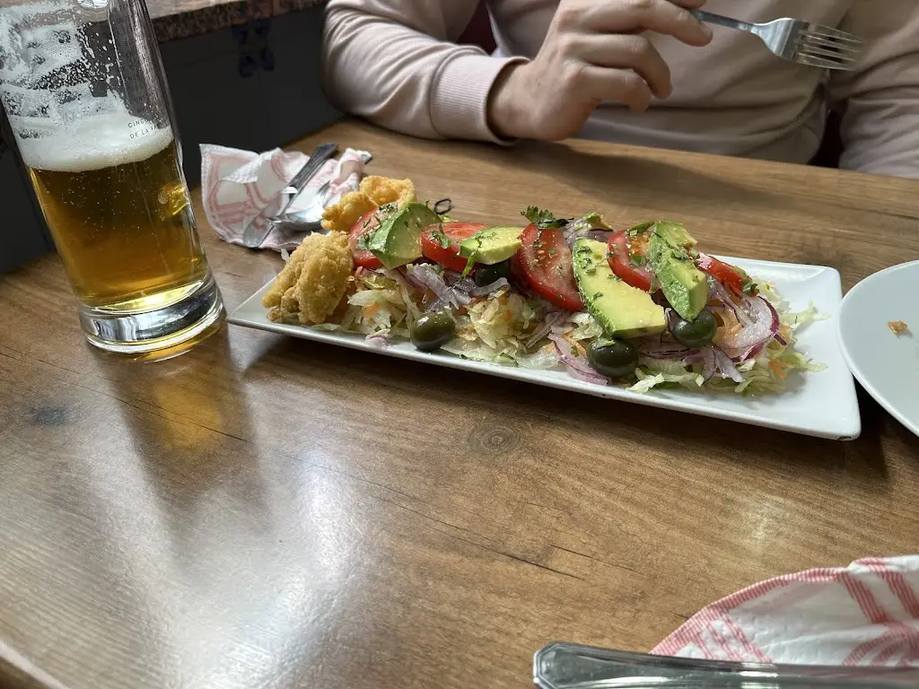 Walter E. Plada Abraham_Restaurante la sazón de Dennys_Bernartice_review