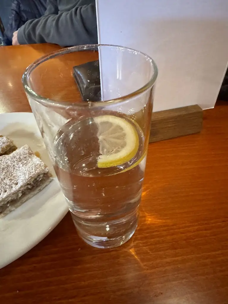 Joe Bee_U Kumpána_Frenštát pod Radhoštěm_recensione