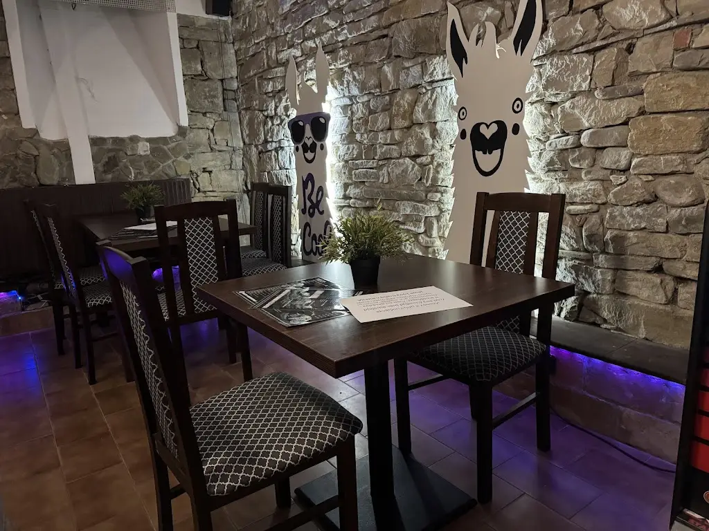 FofrLama - Bistro & Rozvoz jídel restaurant in Frenštát pod Radhoštěm