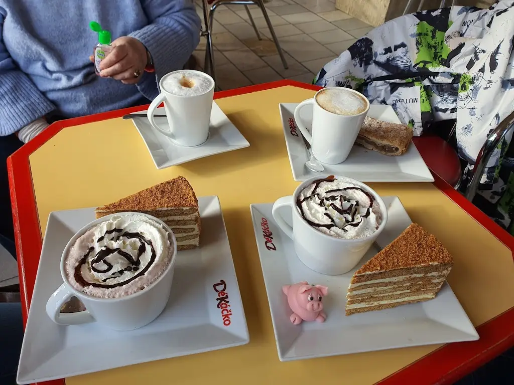 Pavel Doubek_DéKáčko - Confectionery Kaštánek_Jindřichův Hradec_review