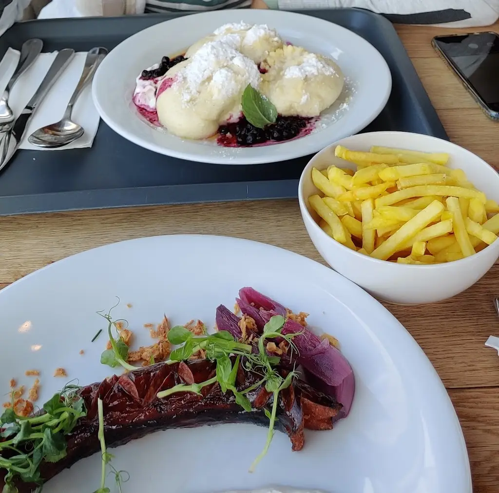 Gendo Ikari_Horní stanice lanové dráhy Pustevny_Frenštát pod Radhoštěm_review