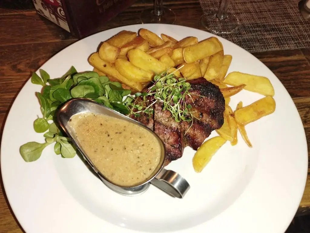 Martin Hubáček_Grill Bar_Frenštát pod Radhoštěm_review