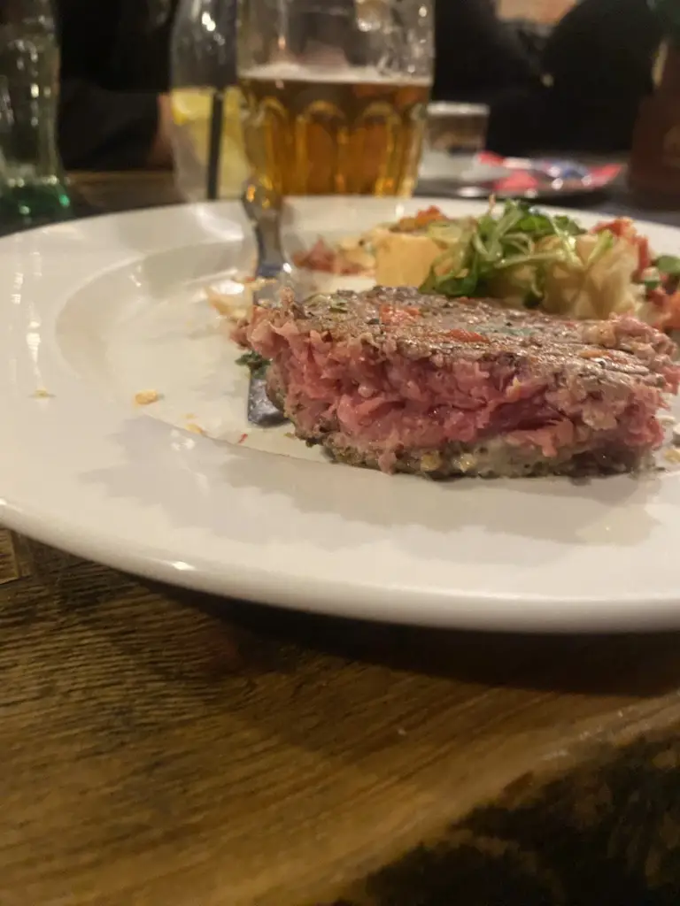 Emmanuel Zatecky_Grill Bar_Frenštát pod Radhoštěm_review