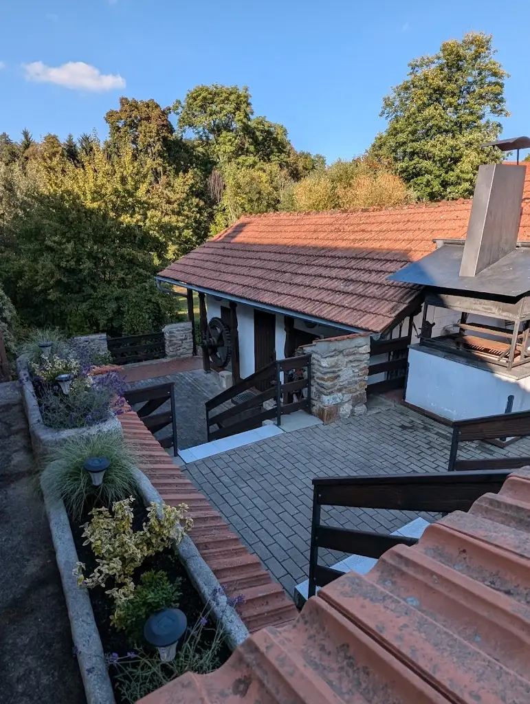 Inga Zalewska_Restaurace Kosov Mlýn_Kamenný Újezd_review