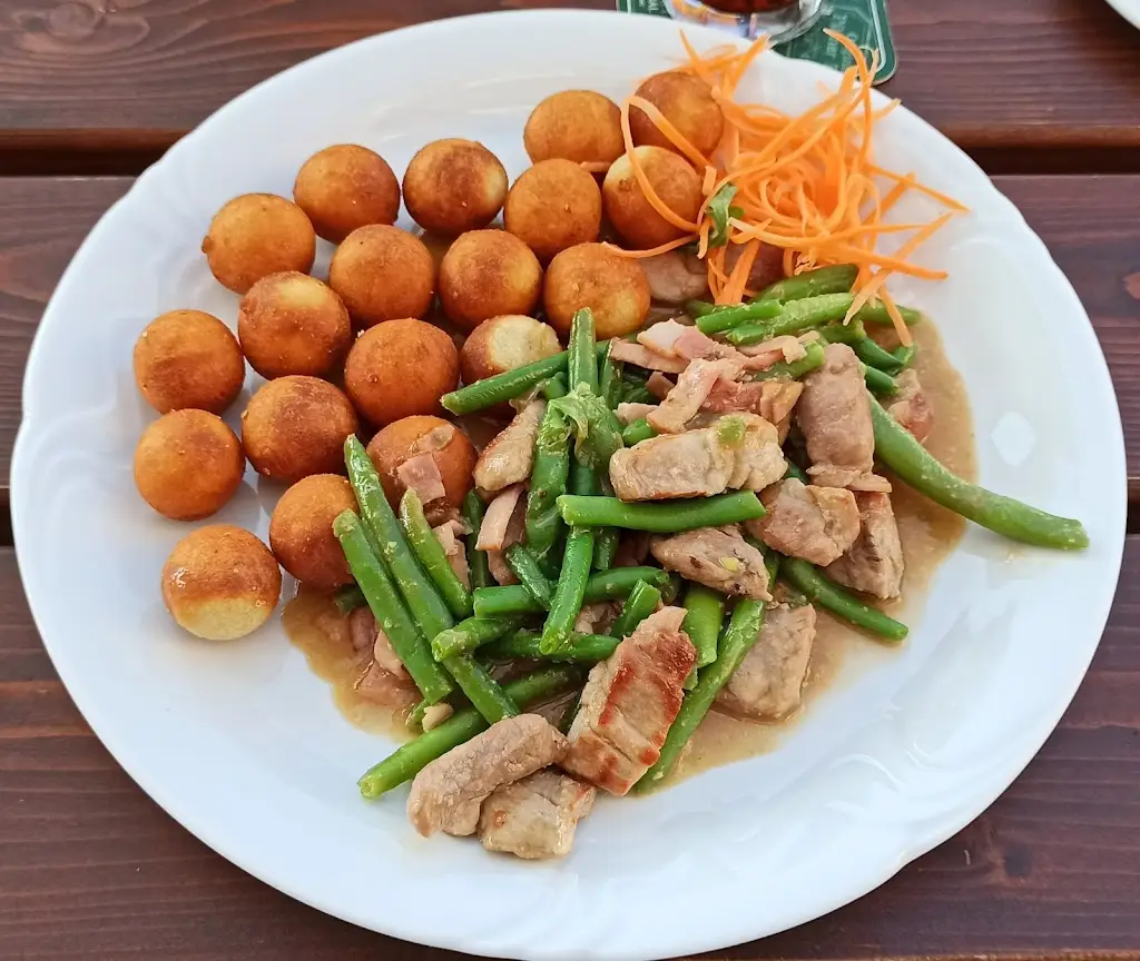 Restaurace Radniční sklípek_Hlučín_slider_image_2