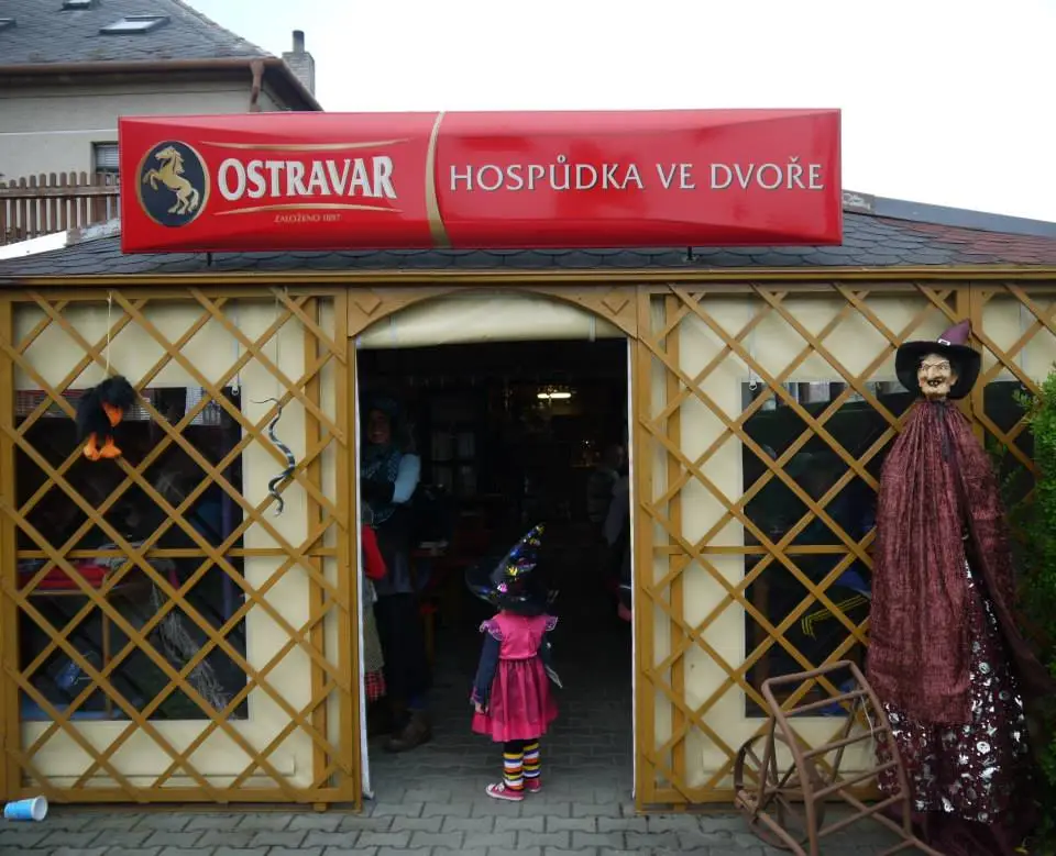 Hospůdka ve Dvoře_Hněvošice_slider_image_3