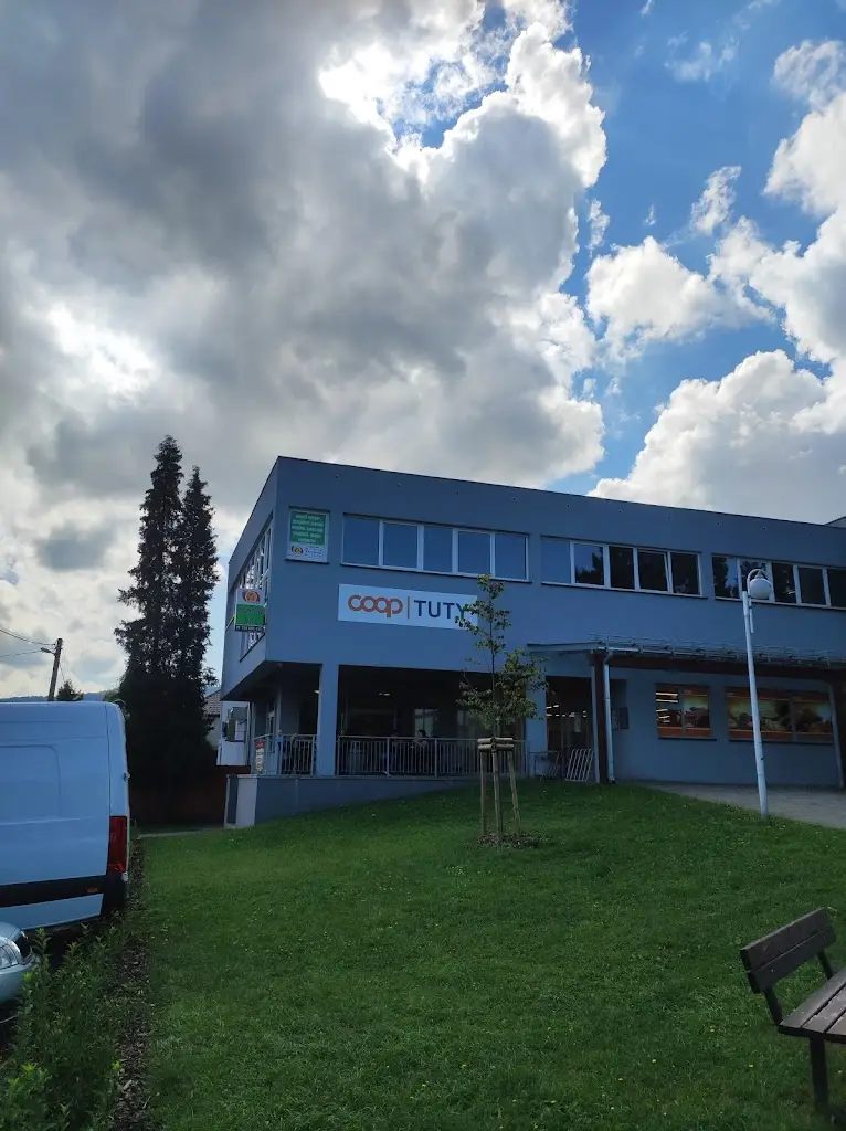 UAMaker - Video & Sound Design_Bufet Hnojník_Hnojník_recensione