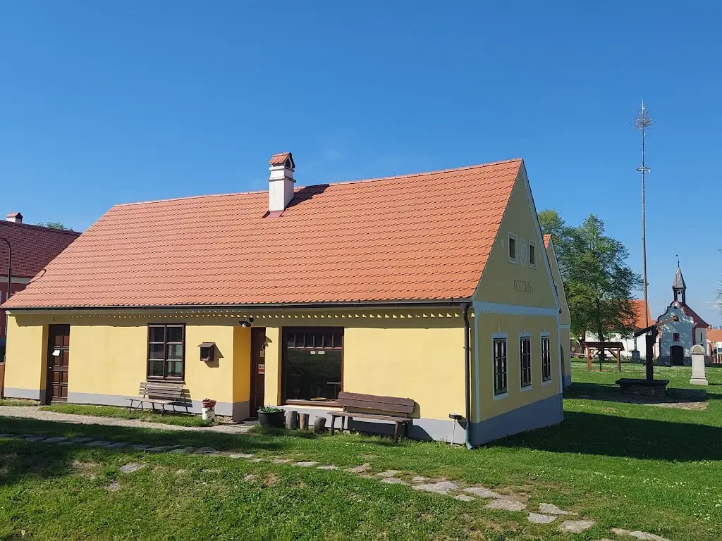 Koloniál Holašovice_Holasovice_slider_image_2