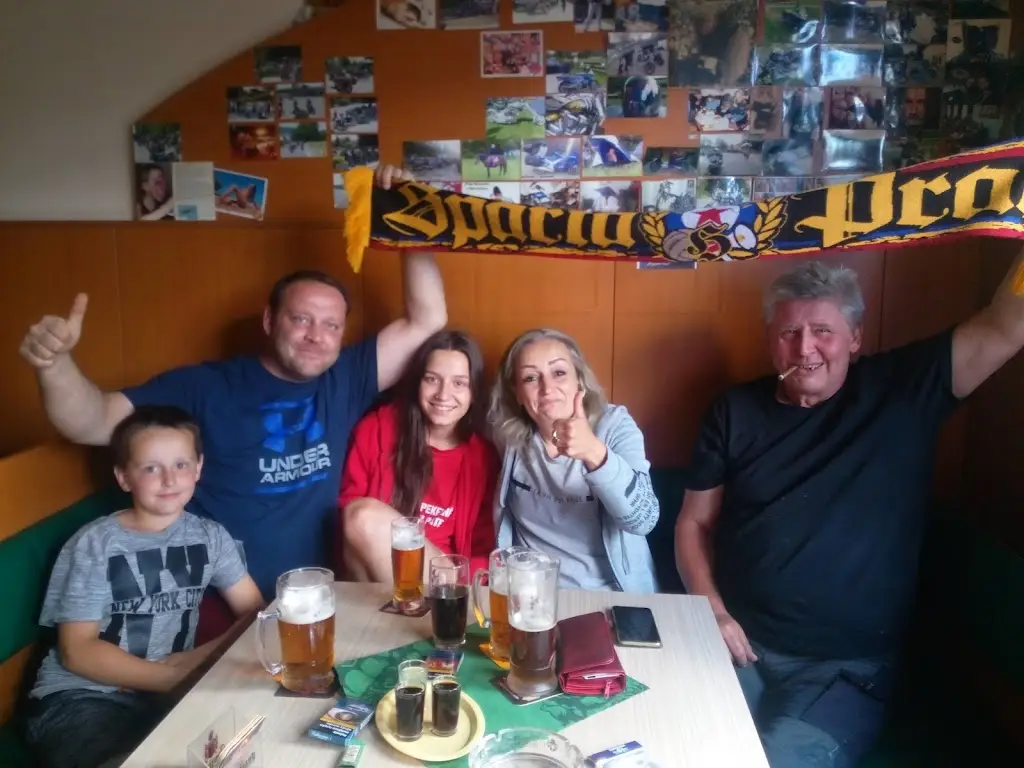 zdenek Hrubý_Hostinec U Býmů_Hodslavice_review