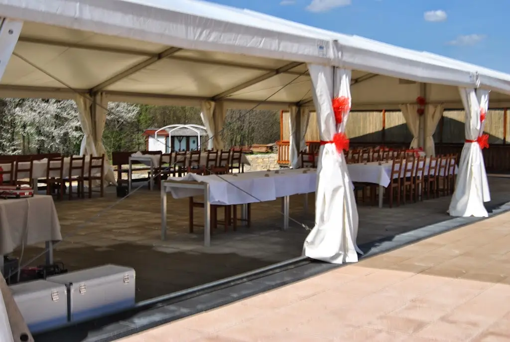 Hostinec u Svatého Jána restaurant in Horní Bludovice