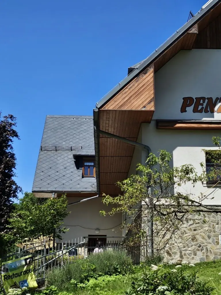 Valeria_Nad vodopády_Horní Město_review