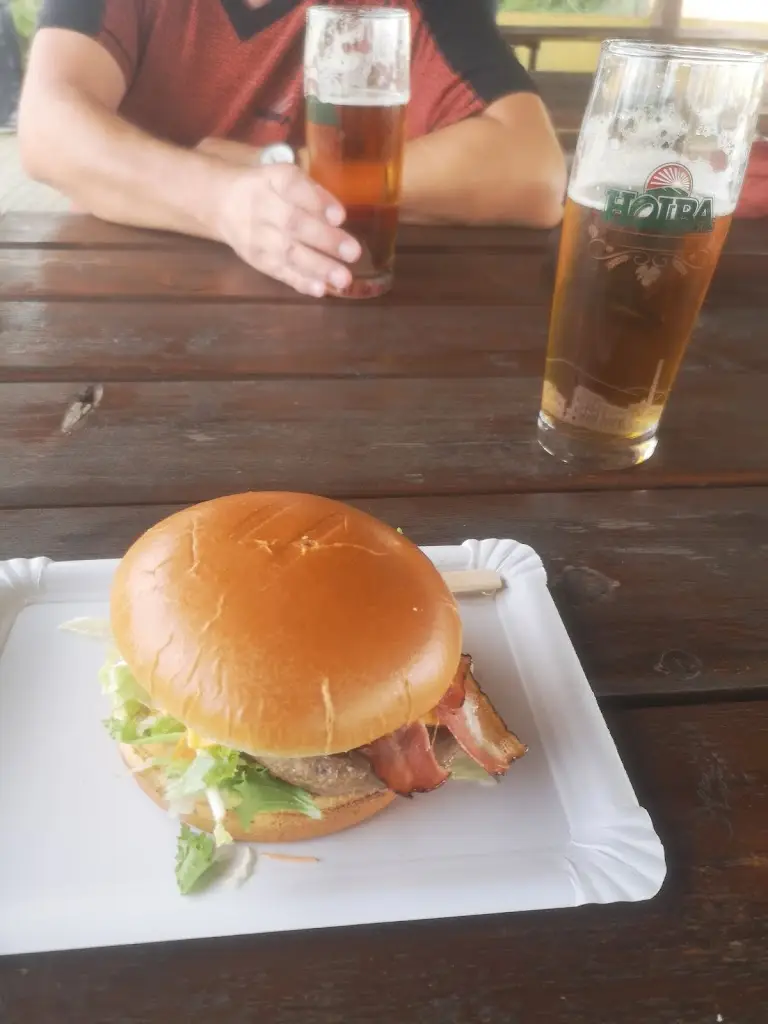 Zdeněk Polák_Bistro SPORT_Horní Město_review