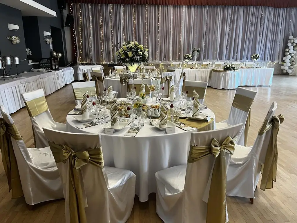 DĚLNICKÝ DŮM Horní Suchá - svatby, oslavy, plesy, večírky, školení, teambuilding, firemní, soukromé, kulturní akce restaurant in Horní Suchá