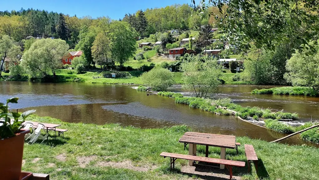 Zelena Muha_Jez u Šilhavé Chobotnice_Kamenný Újezd_recensione