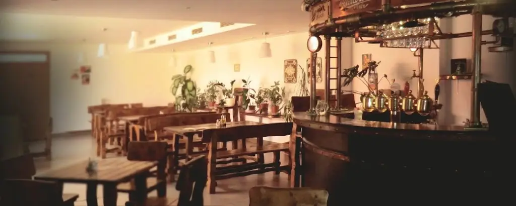 Restaurace u Památníku restaurant in Hrabyně