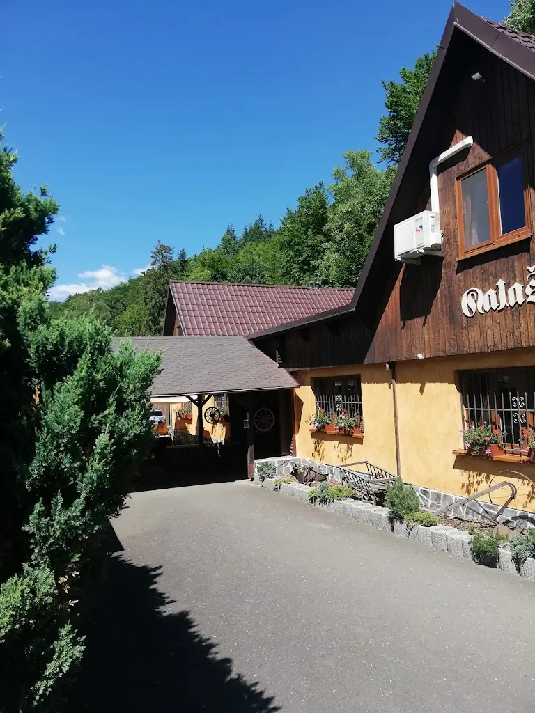 Sofija Knápková_Areál Salaš_Hradec nad Moravici_recensione