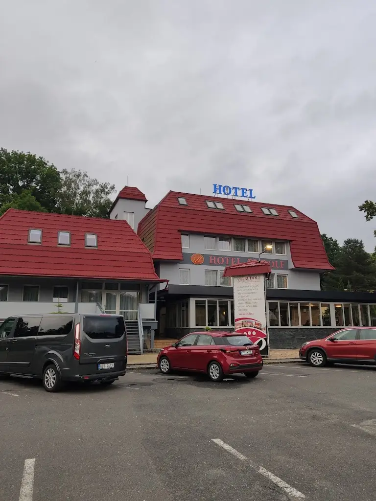 Eva Vontrobová_Hotel Rudolf_Horní Těrlicko_review