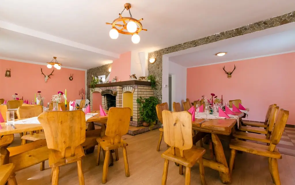 HÁJENKA Těrlicko-restaurace a penzion restaurant in Horní Těrlicko