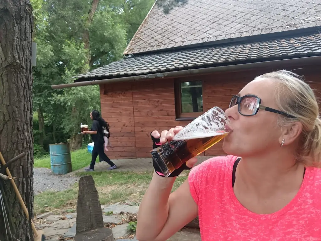 Pavla Dvorakova_Občerstvení U Robina_Jakartovice_review