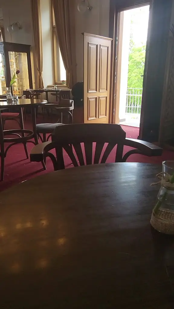 Vila Machů_Hukvaldy_slider_image_2