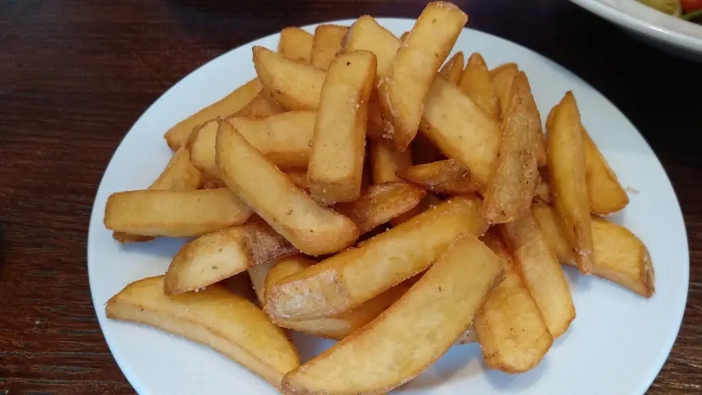 Josh Takahashi_U námořníka Restaurant a penzion_Hukvaldy_recensione