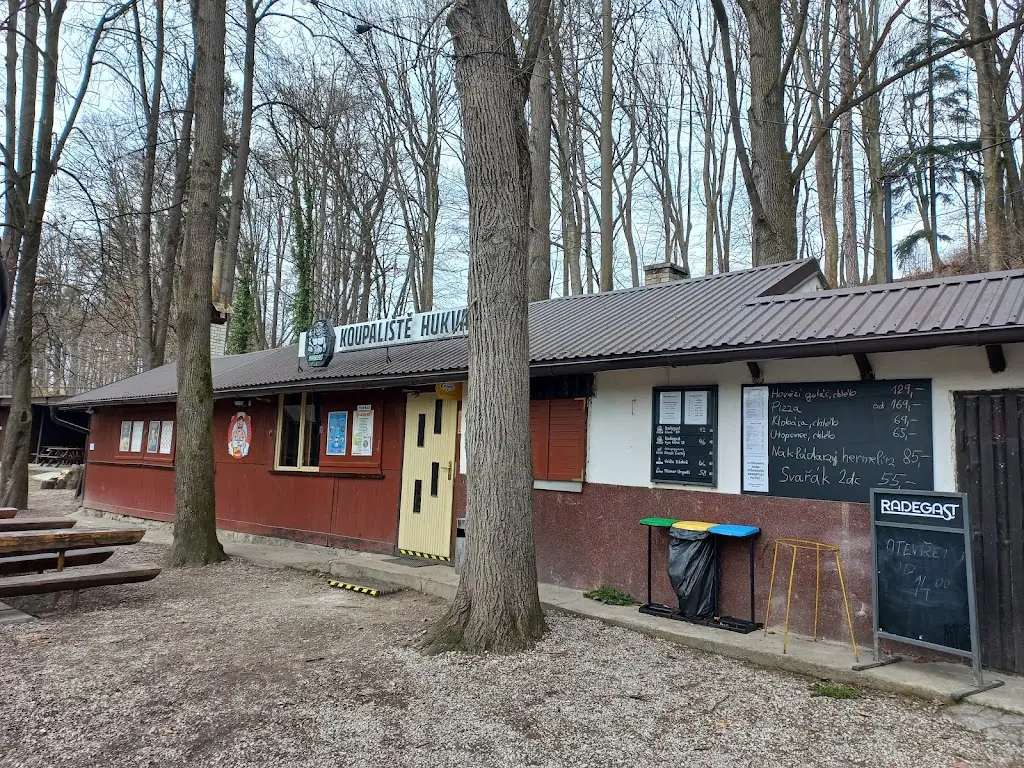 Jana Bartoňová_Hospůdka Koupaliště_Hukvaldy_review