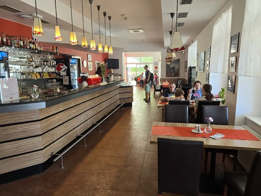 Restaurace Hotel Hukvaldy ristorante a Hukvaldy