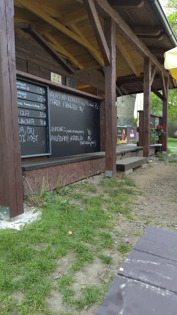 Občerstvení na hradě_Hukvaldy_slider_image_2