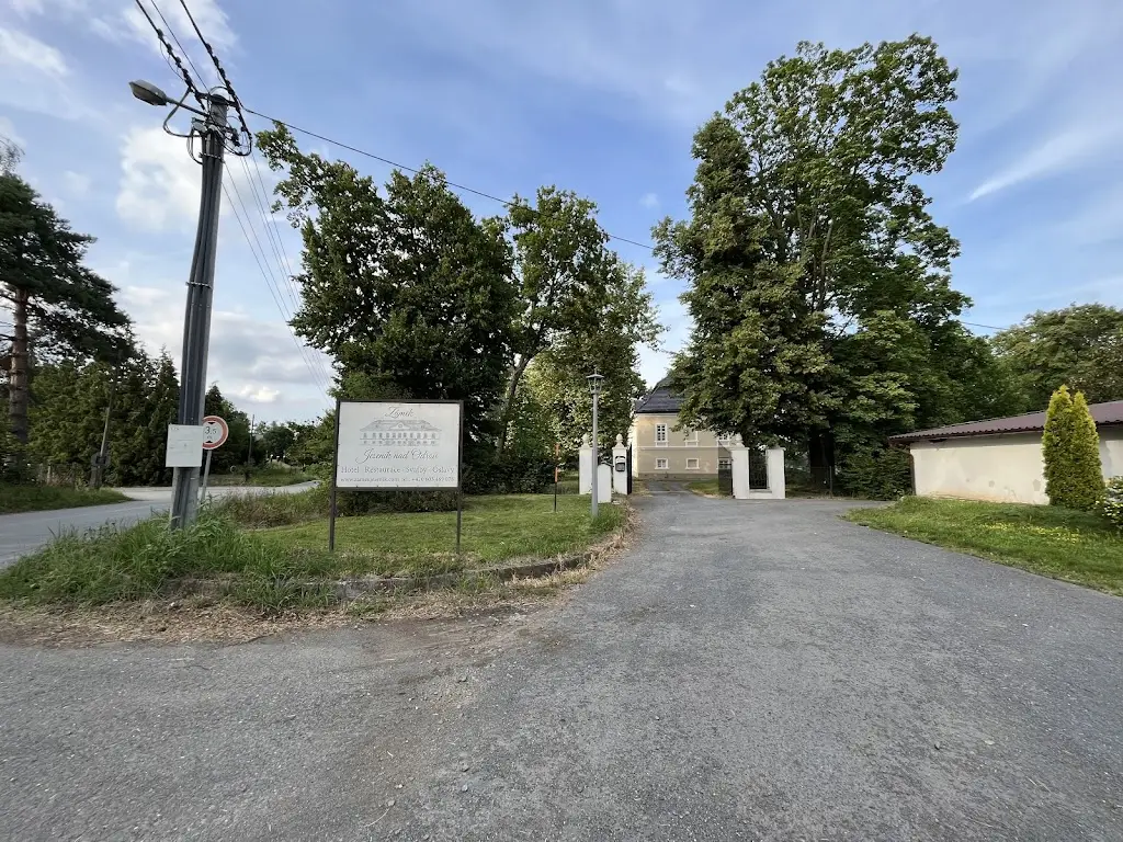 Simona Havlovicová_Zámek Jeseník nad Odrou_Jeseník nad Odrou_review