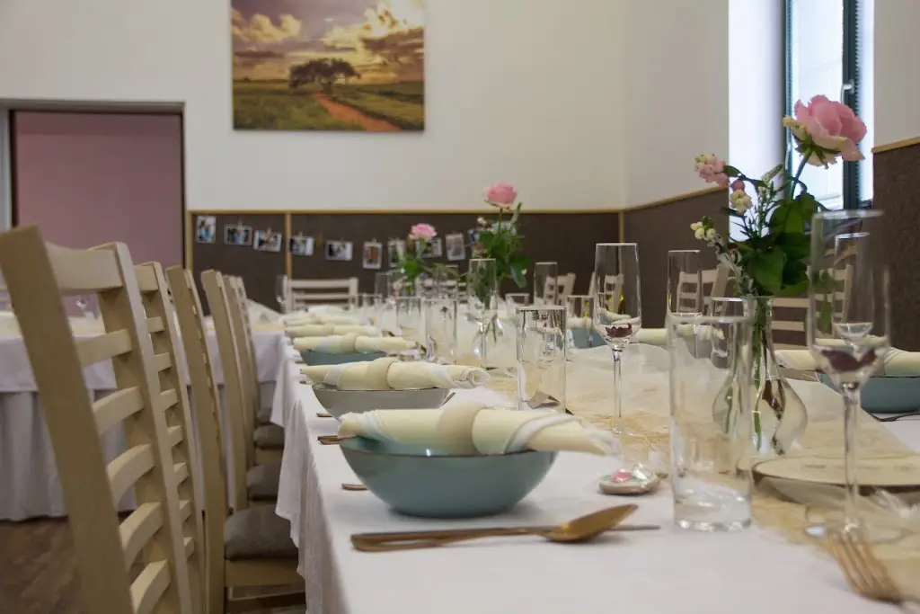 Restaurace Horní Dvůr ristorante a Jistebník