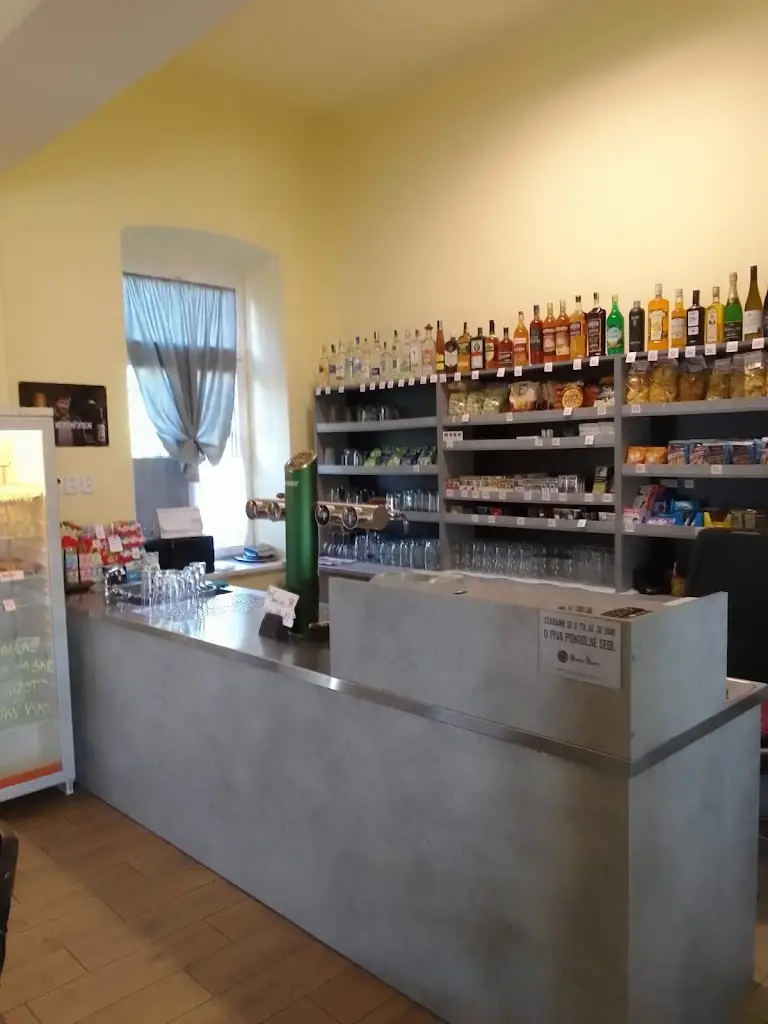 Ivo Kriz_NÁDRAŽNÍ RESTAURACE_Jablunkov_review