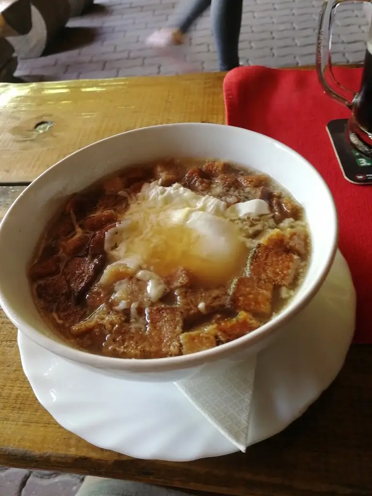 Anna “Ajka” Heroková_Restaurace Mánes_Jablunkov_review