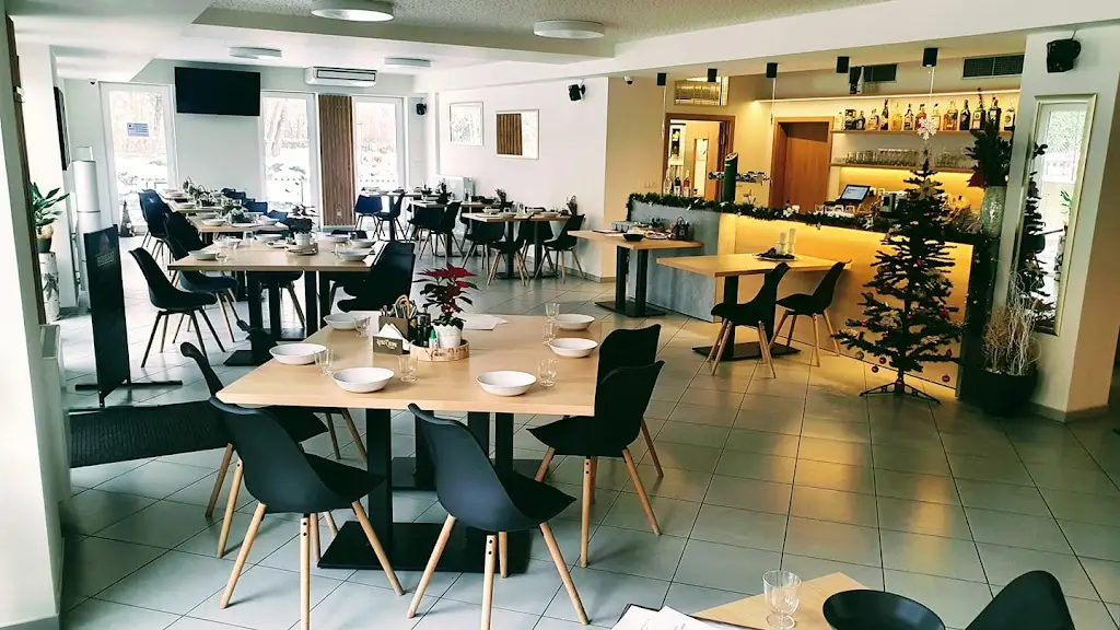 Restaurace Obecní dům restaurant in Kobeřice