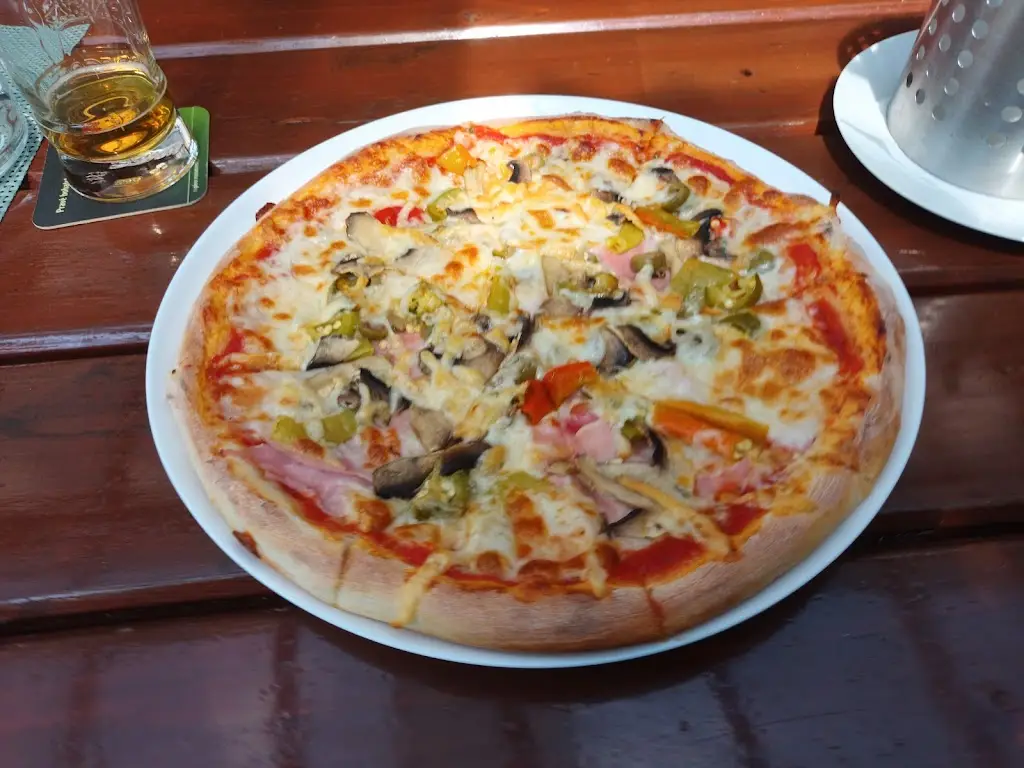 Zbyněk Hlávka_Restaurace Rozmanitt_Klimkovice_review