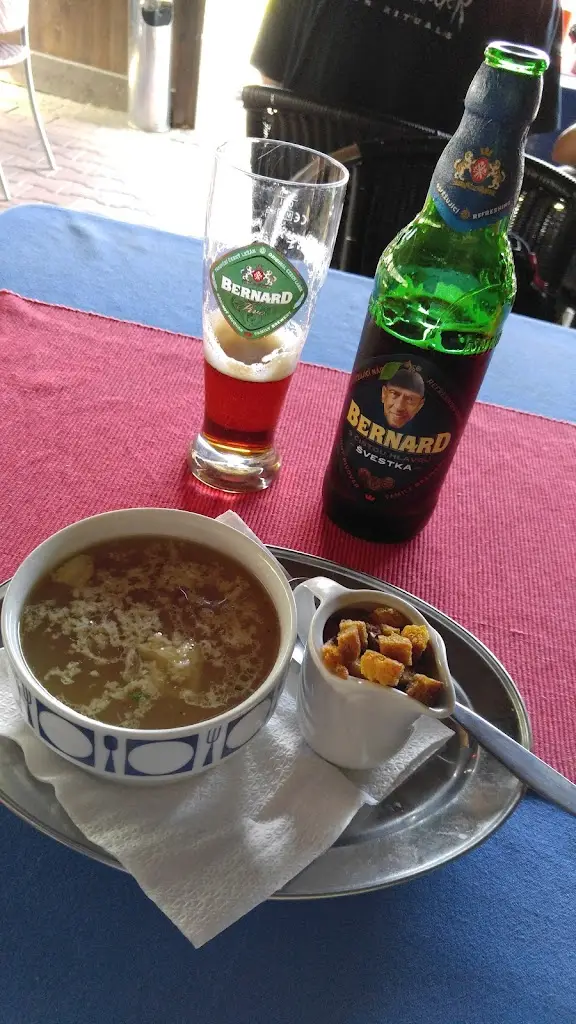 Miro TU_Gril Bar_Komorní Lhotka_review