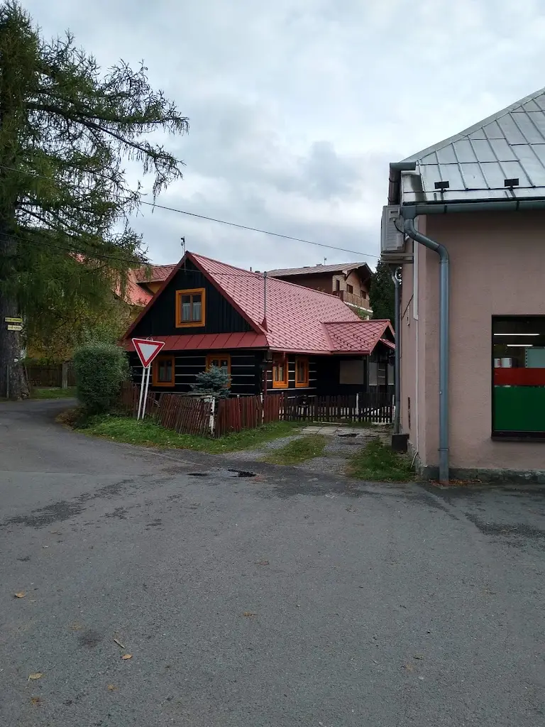 Kuželna Komorní Lhotka ristorante a Komorní Lhotka