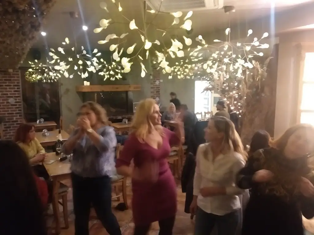 Marcus Shukes_Můj Svět - Restaurant & Coffee_Kopřivnice_review