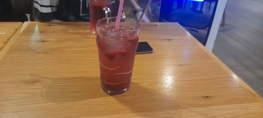 NyarkoO_Präsident_Kopřivnice_review