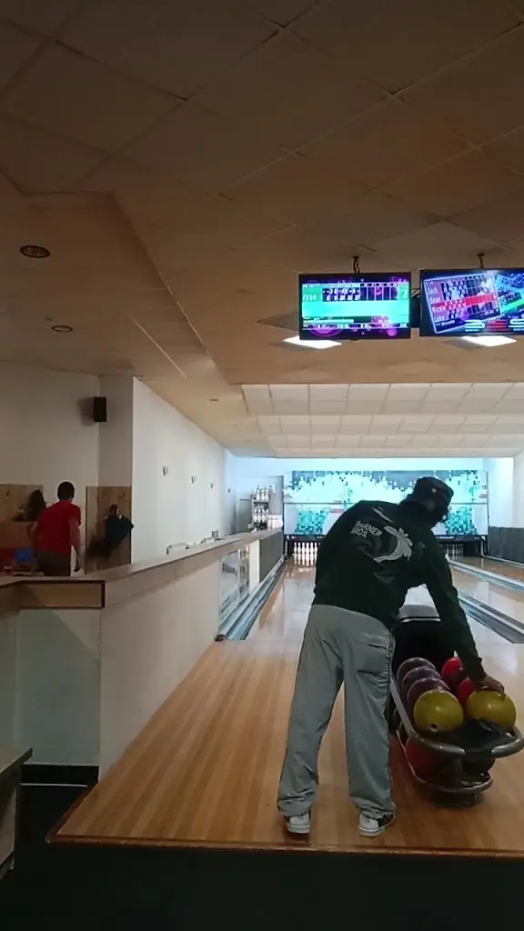 ereynold erejer_Bowling centrum a restaurace Kopřivnice_Kopřivnice_review