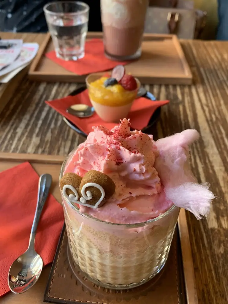 Veronika_Café Oldtimer | Automobile Museum_Kopřivnice_review