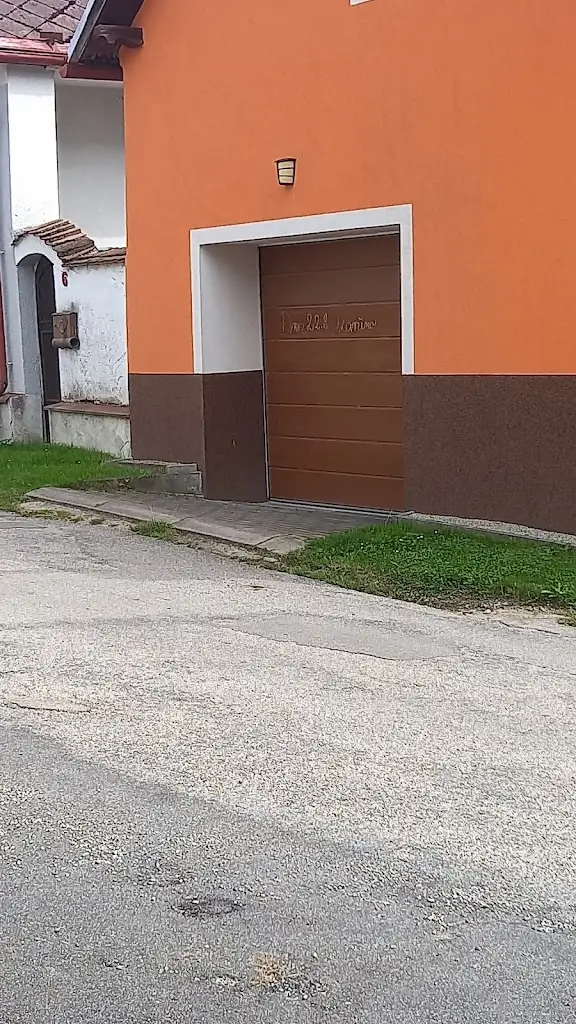 Honza Štuj_Občerstvení u Haničky_Kardašova Řečice_review