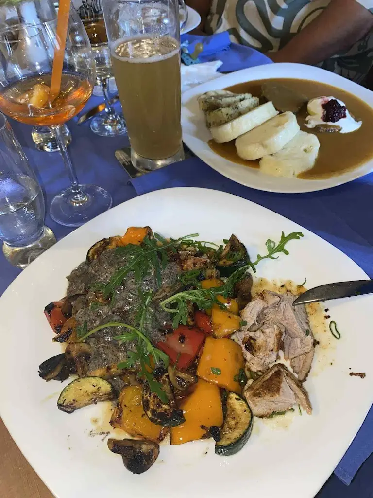 Šindlerův dvůr_Krmelín_slider_image_2