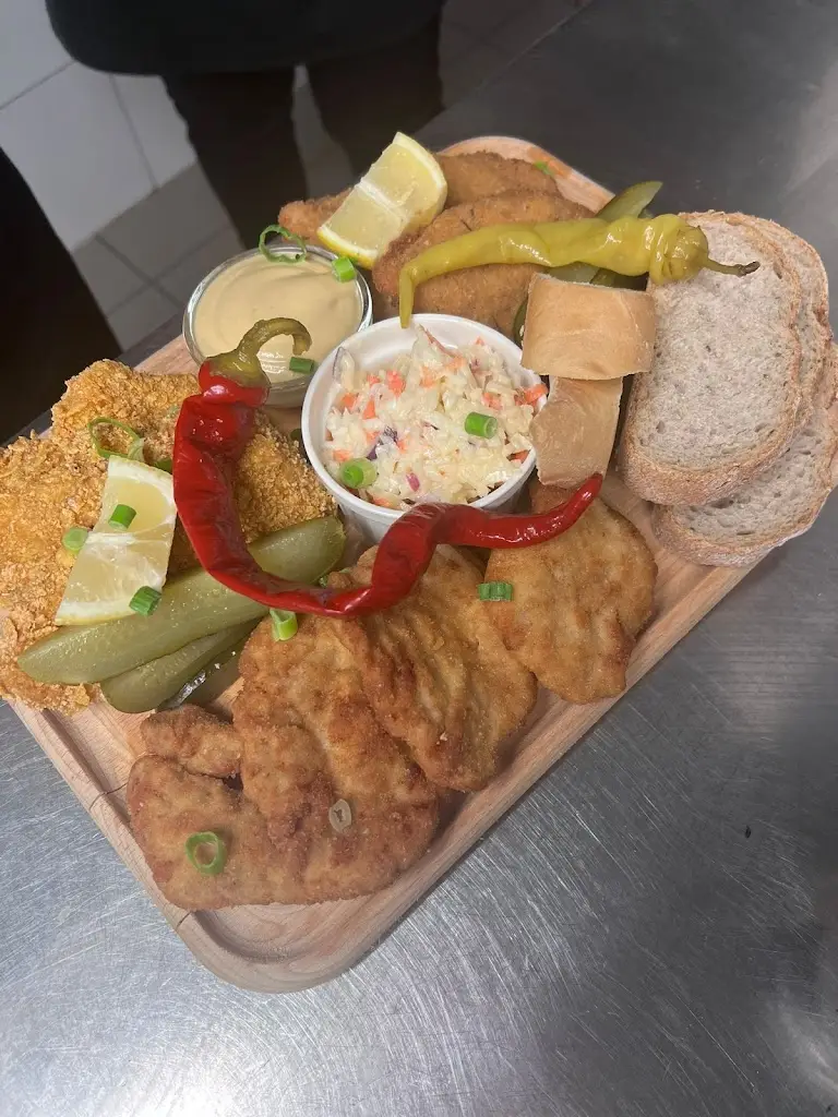 Daniel Brázda_Petřkovická restaurace_Ludgeřovice_review