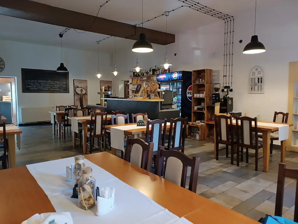 Hostinec Staré nádraží restaurant in Ludgeřovice