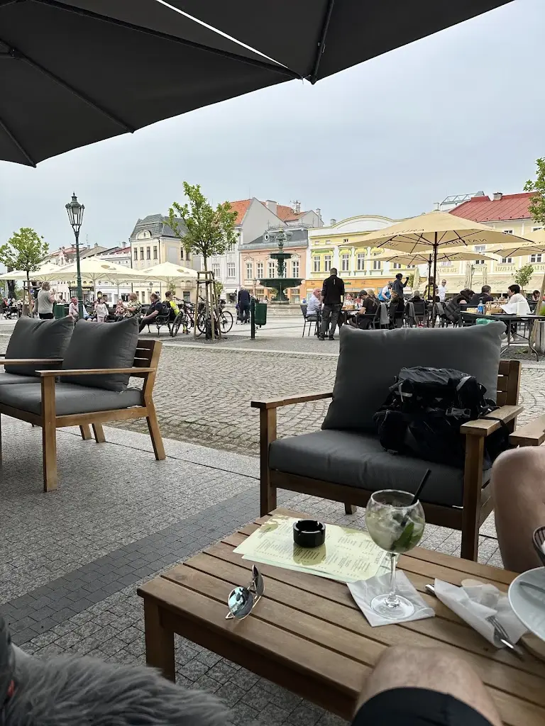 Kuba Jakubczak_REST&RT - BAR Karviná_Karviná_review